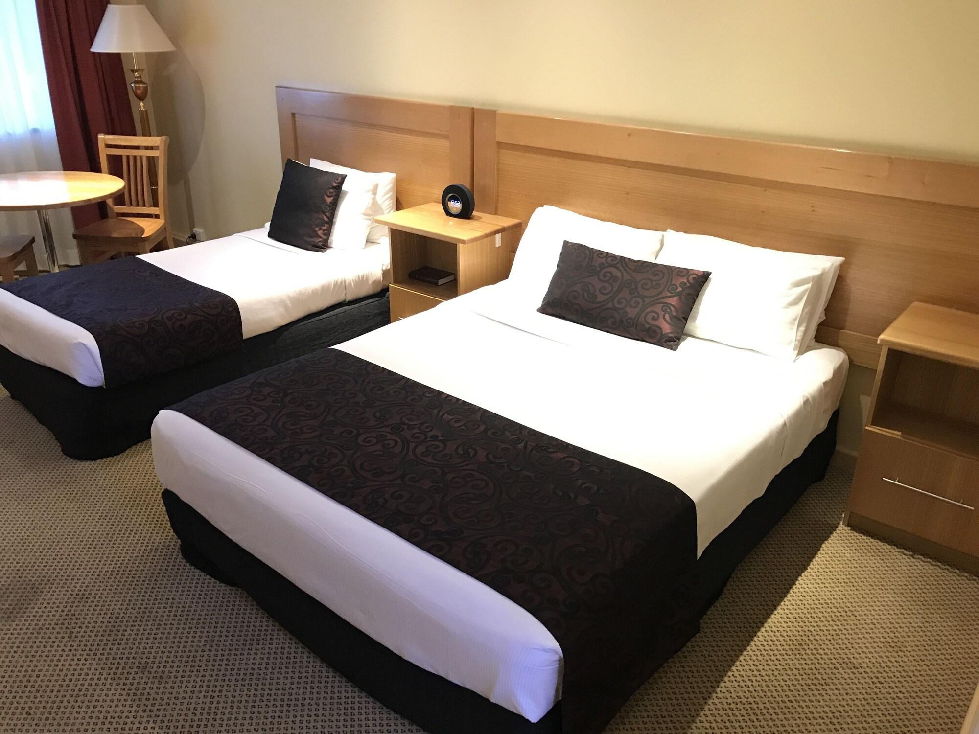 Sunseeker Motor Inn Батманс-Бей Екстер'єр фото