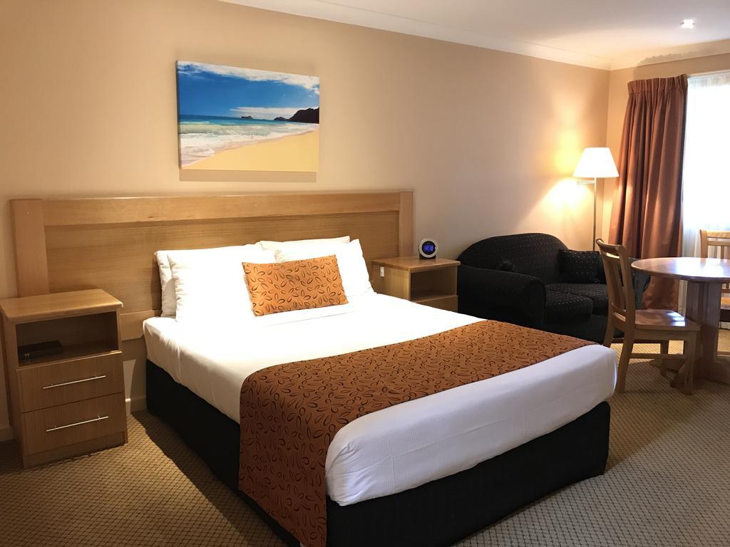 Sunseeker Motor Inn Батманс-Бей Екстер'єр фото