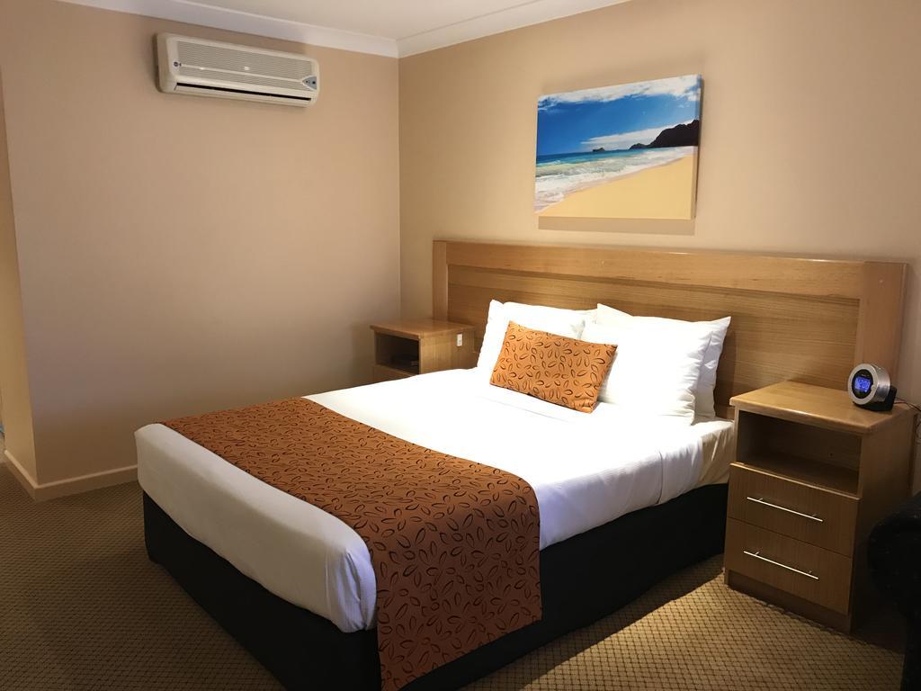 Sunseeker Motor Inn Батманс-Бей Екстер'єр фото