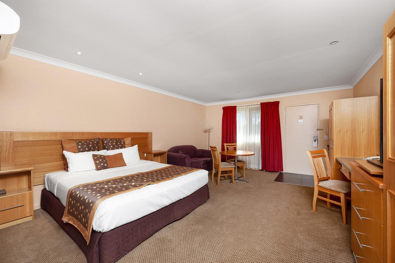Sunseeker Motor Inn Батманс-Бей Екстер'єр фото